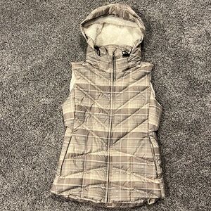 Patagonia Beige Plaid Quilted Hooded Vest